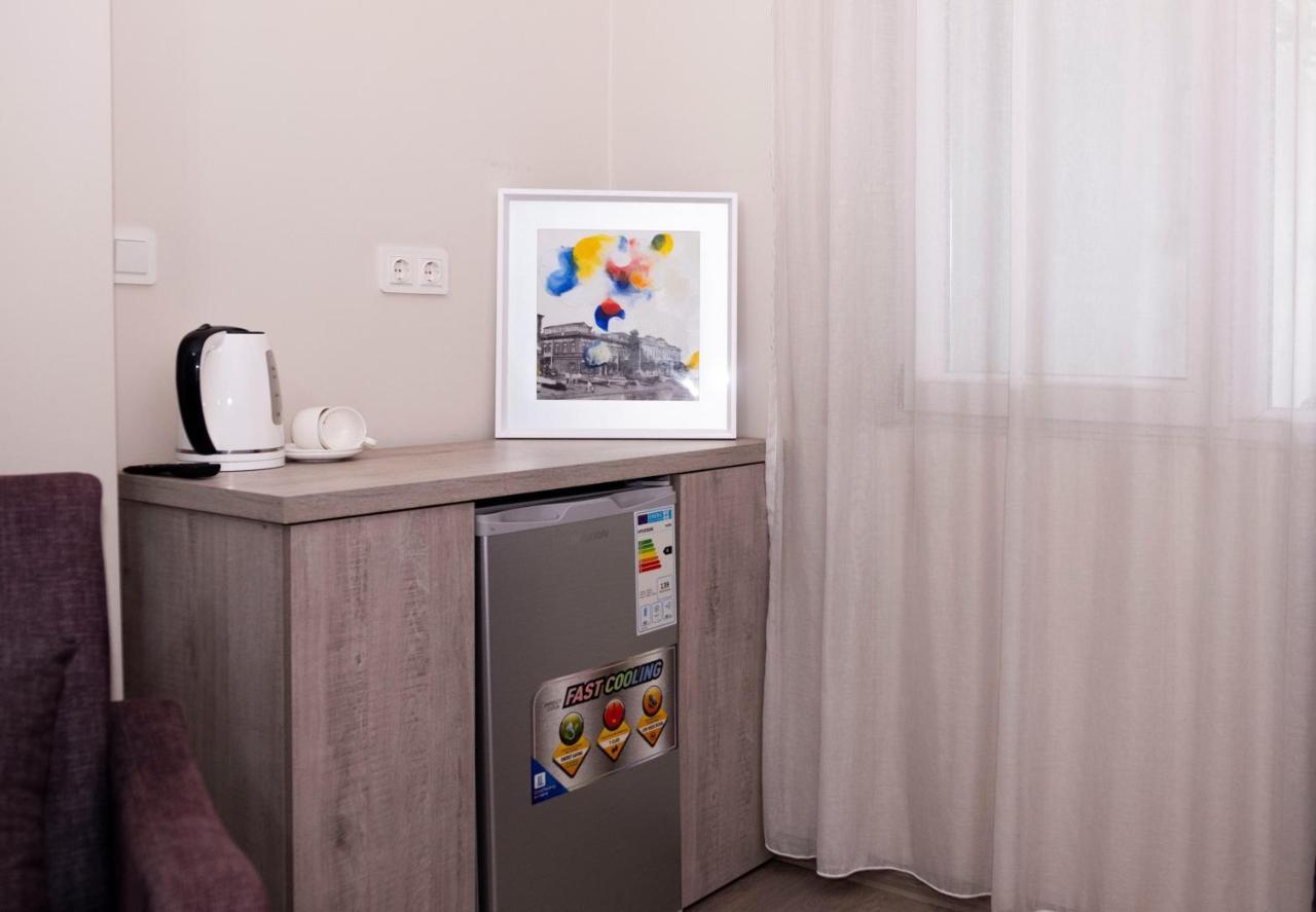 Art Hotel Batoemi Buitenkant foto